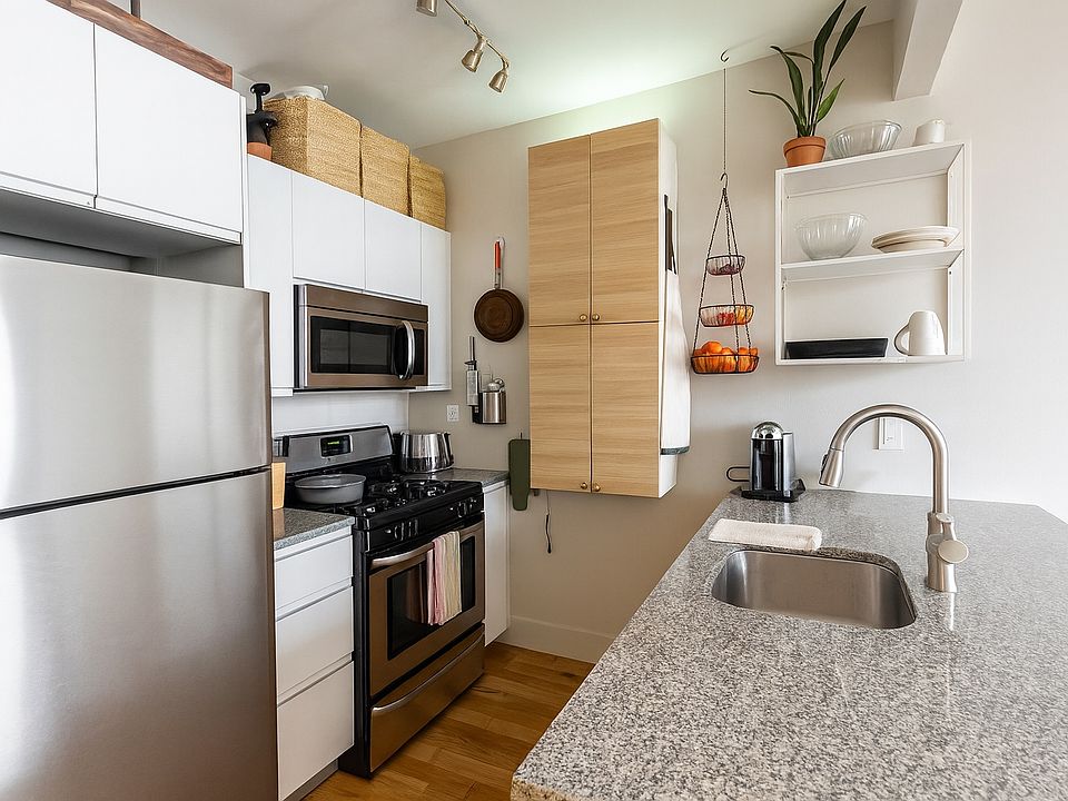 1st image of 41 Kosciuszko St APT 308