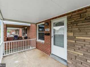 912 Foxwood Ln, Baltimore, MD 21221