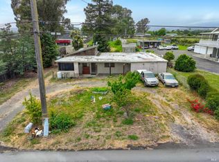 5537 Windsor Rd, Windsor, CA 95492