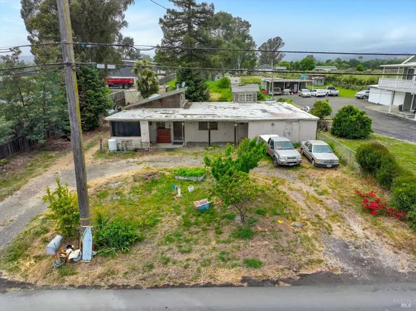 5537 Windsor Road, Windsor, CA 95492