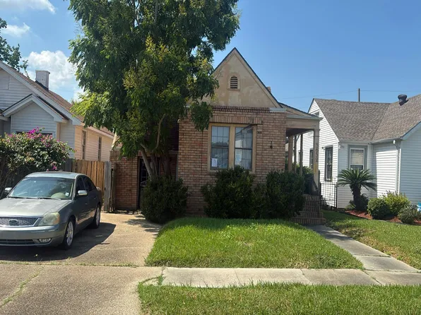 3632 Clermont Dr, New Orleans, LA 70122