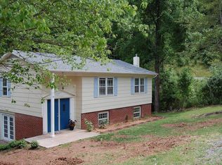 407 Valley Dr, Ronceverte, WV 24970