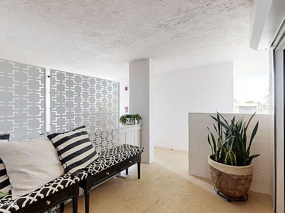 5th image of 2105 Atlantic St APT 621