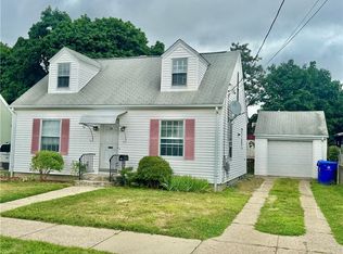 76 Rosemere Rd, Pawtucket, RI 02861