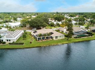 5694 Country Lakes Dr, Sarasota, FL 34243
