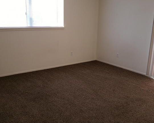 5th image of 40141 179th St E