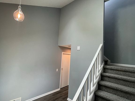 First floor entry way