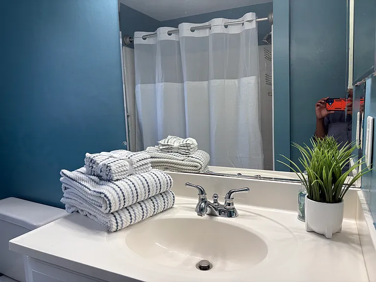 2758 Hawks Ave — Photo 8