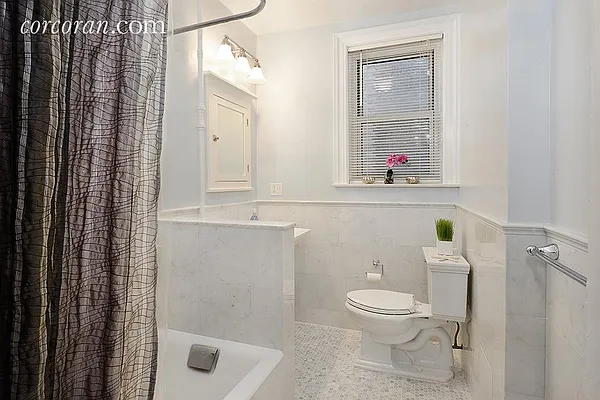 Sold by Corcoran | media 7