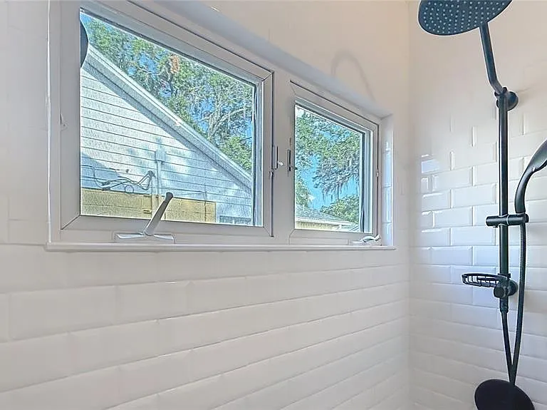 1620 Park Lake St — Photo 32