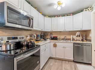 1360 5th AVE N, NAPLES, FL 34102