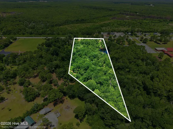 989 Hibbs Road, Newport, NC 28570