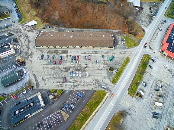 2nd image of 901 Columbiana Canfield Rd
