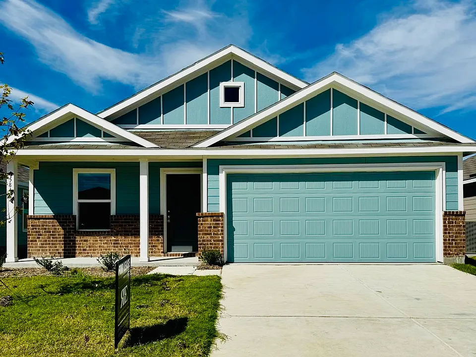 5816 Crystal Water Way