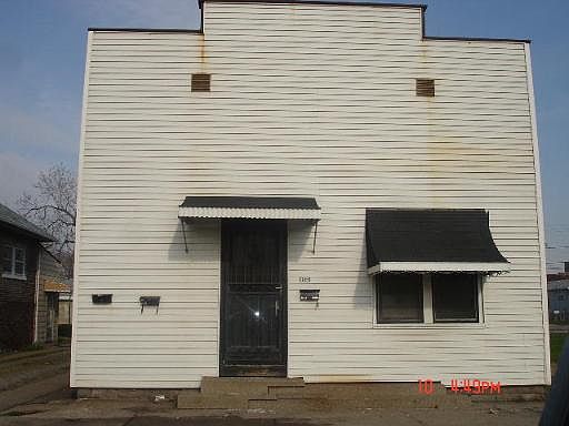 1st image of 13851 S Halsted St