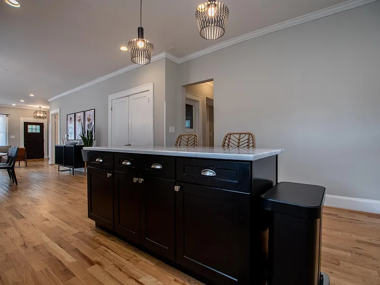 703 Erin Ave SW — Photo 29