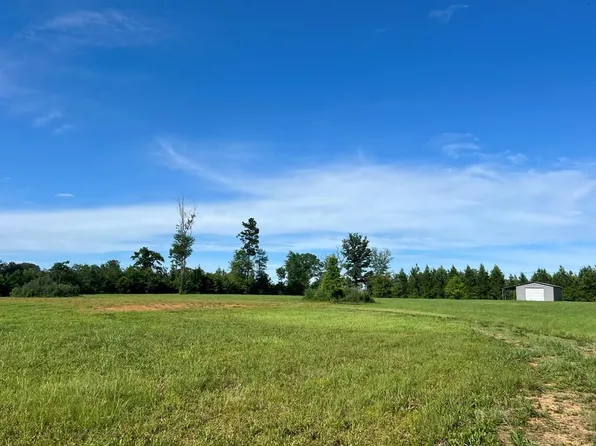 19 Bear Town Rd, Jayess, MS 39641