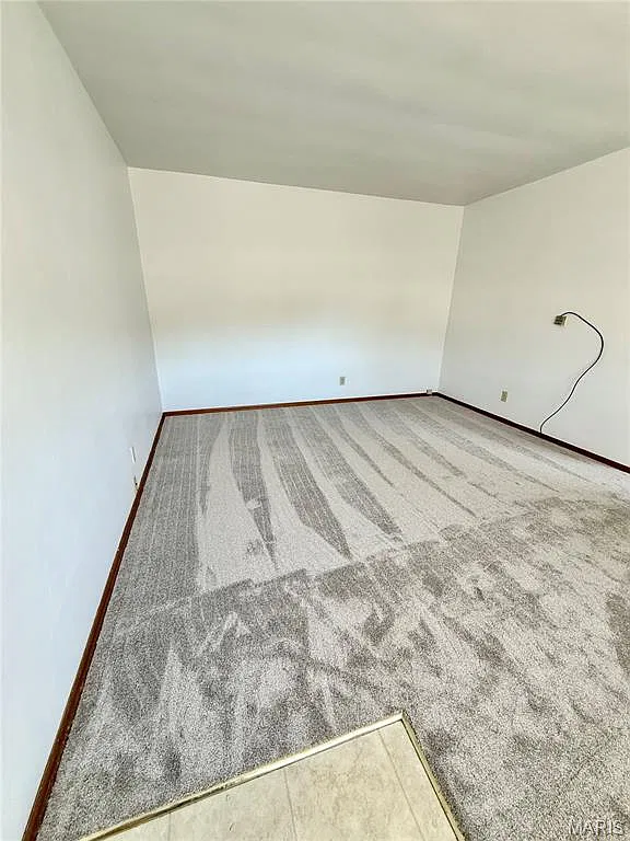2 bed, 1.0 bath, 750 sqft, $800 — Photo 3