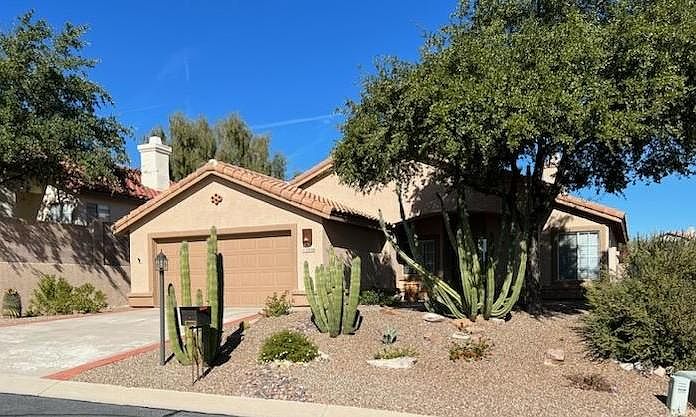 1st image of 2520 W Tom Watson Dr