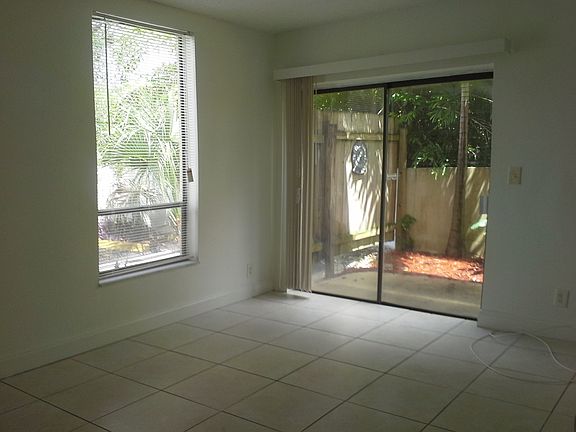 5th image of 9630 NW 35th St APT 5