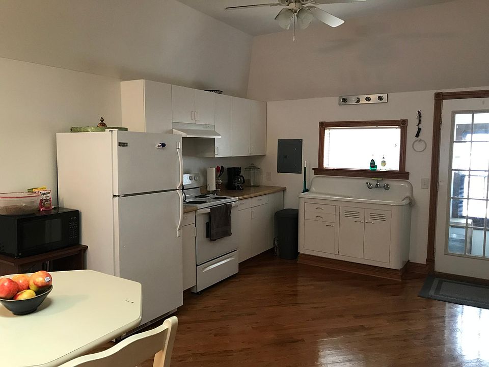 1st image of 314 Eastman Ave #2
