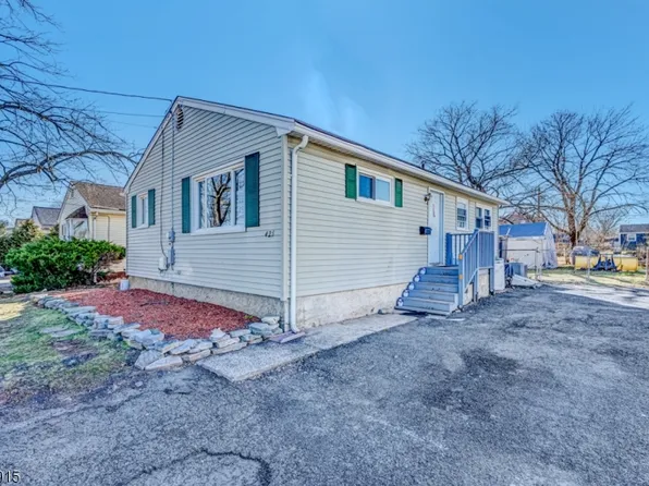 425 Sidorske Ave, Manville Boro, NJ 08835