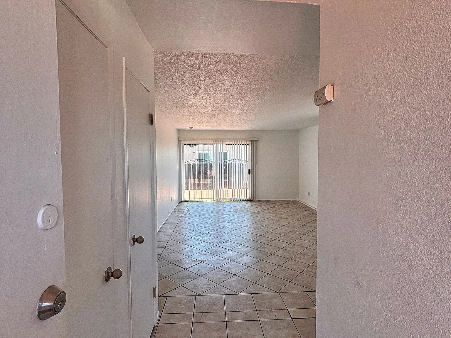 2 bed, $2,100 — Photo 4