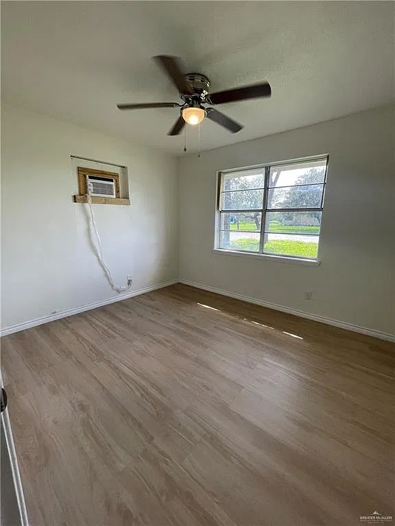 3 bed, 2.0 bath, 1102 sqft, $1,250 — Photo 4