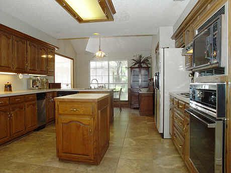 5th image of 15936 Meadow Vista Pl