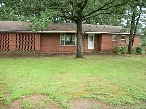 1st image of 1806 Skyline Dr