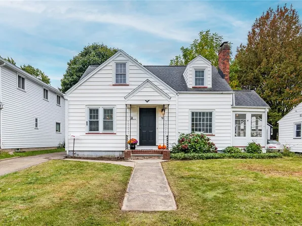 91 Dewberry Dr, Rochester, NY 14622