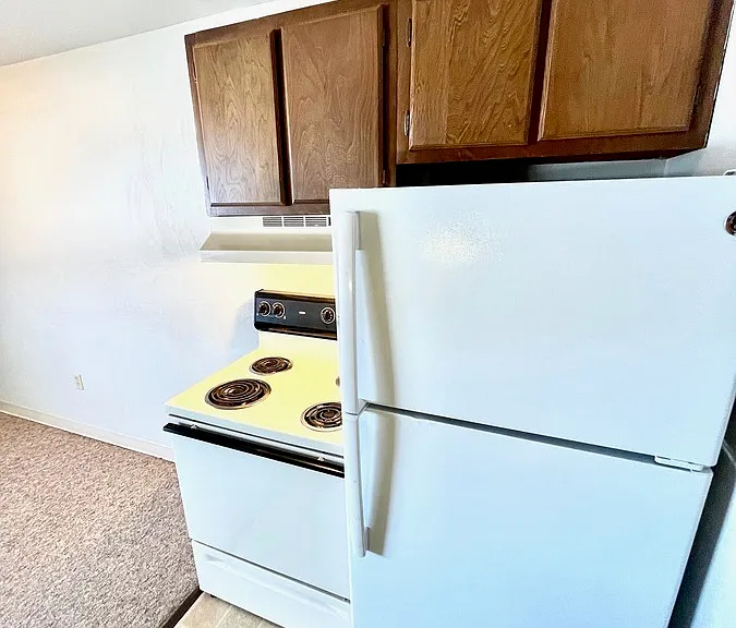W Clearview Dr — Photo 20