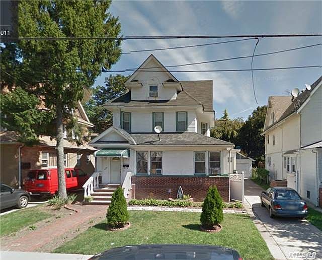 1st image of 8643 104th St