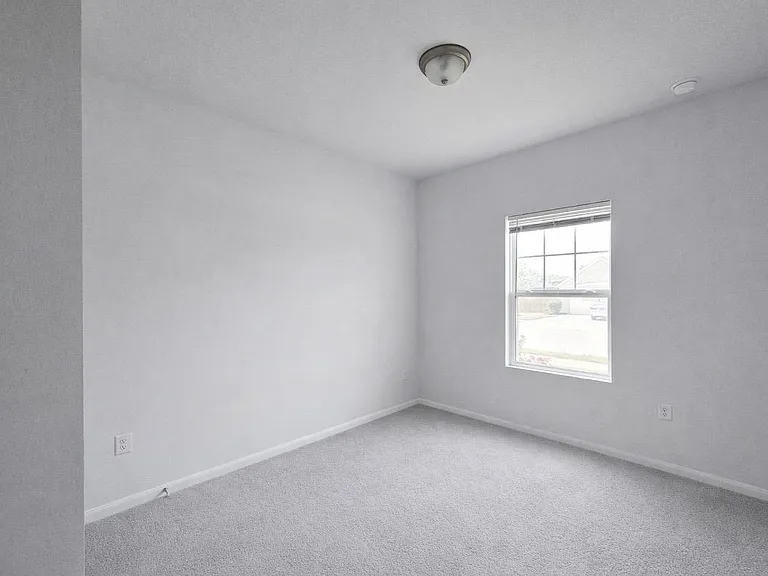 511 Pulitzer Dr — Photo 12