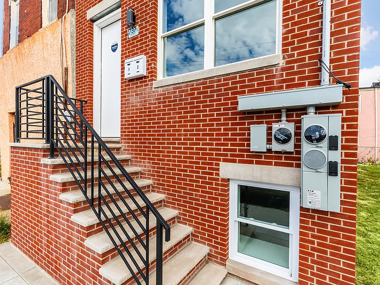 737 N 42nd St #1 — Photo 39