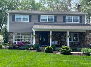 2S319 Kiowa Ct, Wheaton, IL