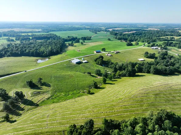 3456 W Saloma Rd, Campbellsville, KY 42718