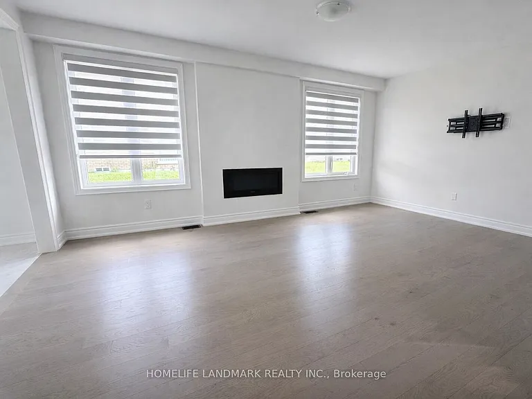 45 Father Muckle Ave — Photo 3