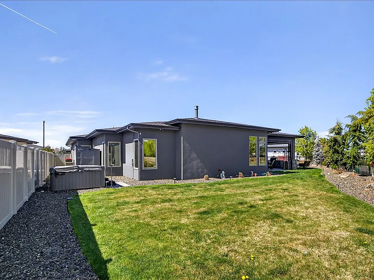 4718 E Goldstone Dr — Photo 40