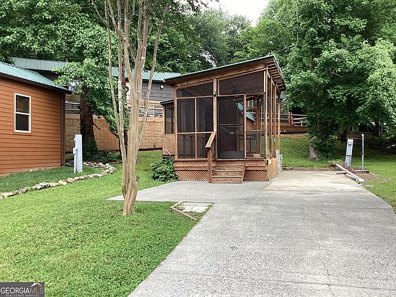 2nd image of 40 Elk Meadow Dr