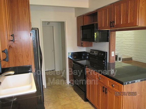 5th image of 451 Dela Vina Ave APT 103