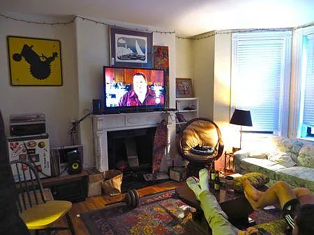 17 Symphony Rd #4