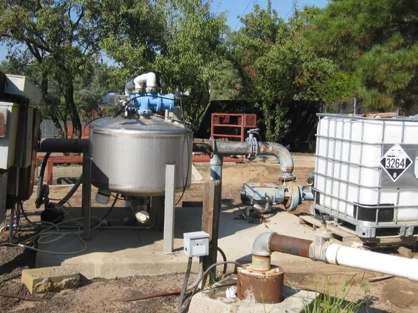 2524 N McCall Ave, Sanger, CA 93657