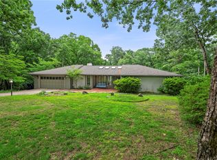 1113 E Walnut St, Rogers, AR 72756