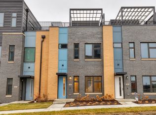 806 E 2nd St, Des Moines, IA 50309