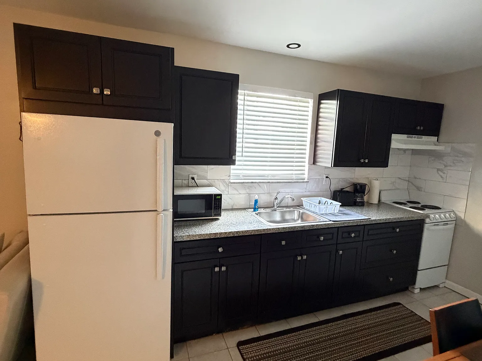 Studio, 500 sqft, $1,850 — Photo 3