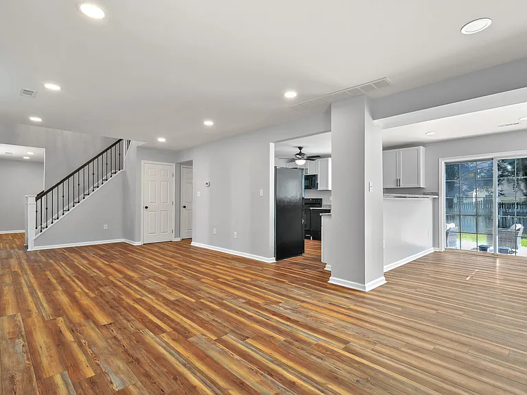 91 Traybern Blvd — Photo 15