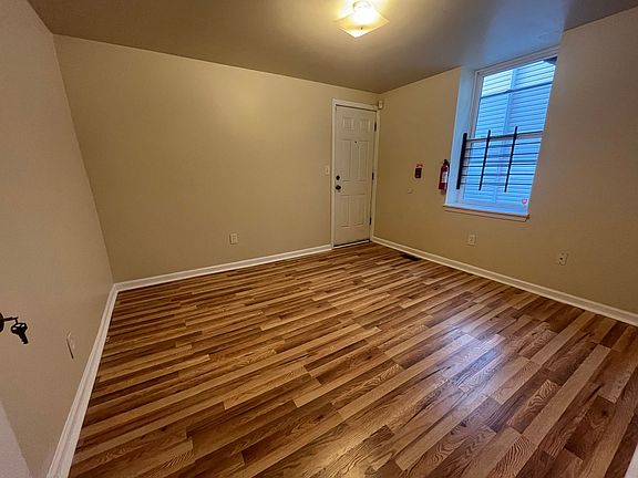 4th image of 1417 N 18th St #1