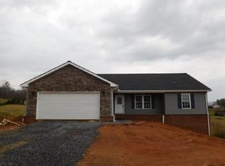 178 Fox Ridge Dr, Mount Carmel, TN 37645