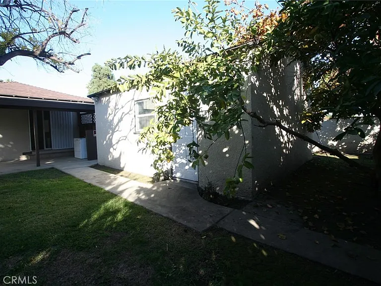 9968 Daines Dr — Photo 30